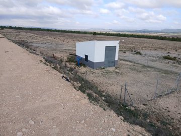 1 - Yecla, Land