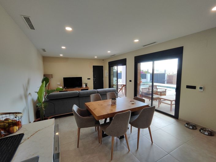 Image No.7-3 Bed Villa for sale