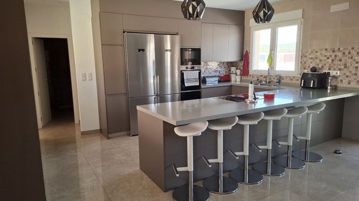 Image No.33-3 Bed Property for sale