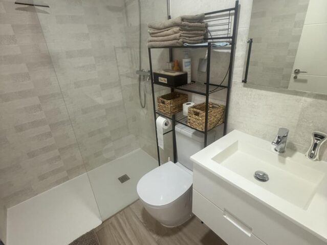 Image No.13-2 Bed Apartment for sale