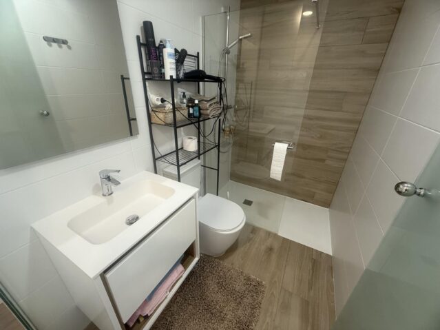 Image No.16-2 Bed Apartment for sale