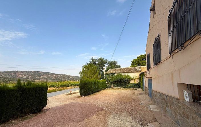 Image No.4-12 Bed Country House for sale