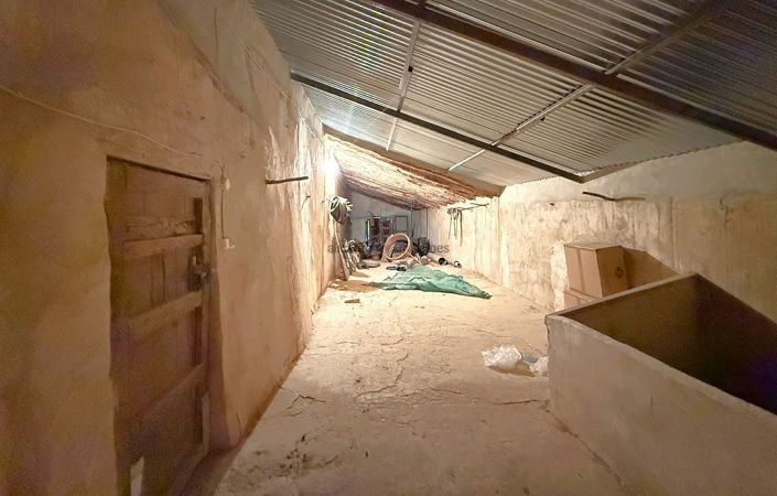 Image No.42-12 Bed Country House for sale