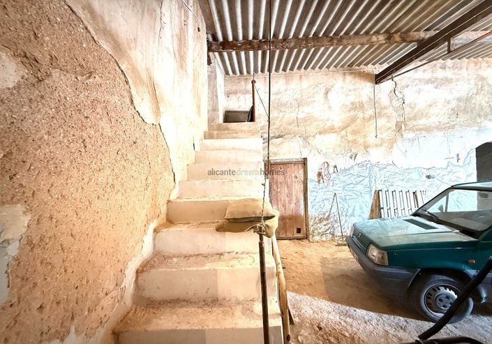 Image No.47-12 Bed Country House for sale