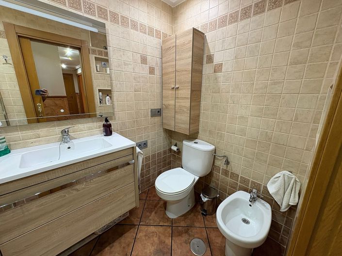 Image No.24-3 Bed Apartment for sale