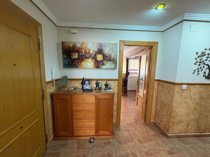 Image No.28-3 Bed Apartment for sale