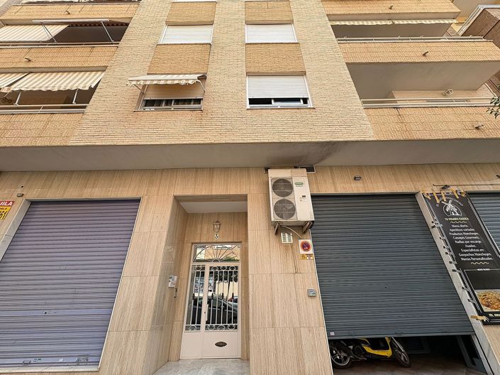 Image No.31-3 Bed Apartment for sale