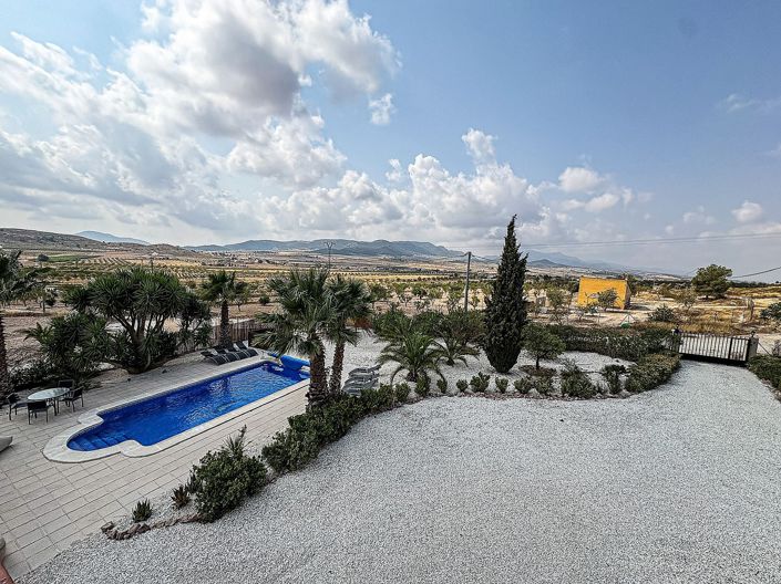 Image No.12-5 Bed Villa for sale