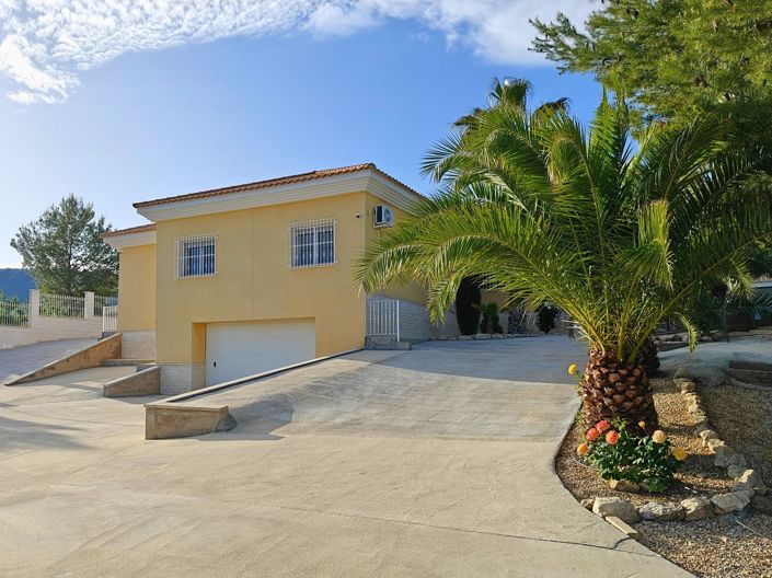 Image No.2-Villa de 3 chambres à vendre à Petrer