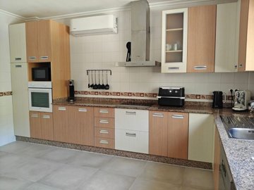 g06-kitchen-01