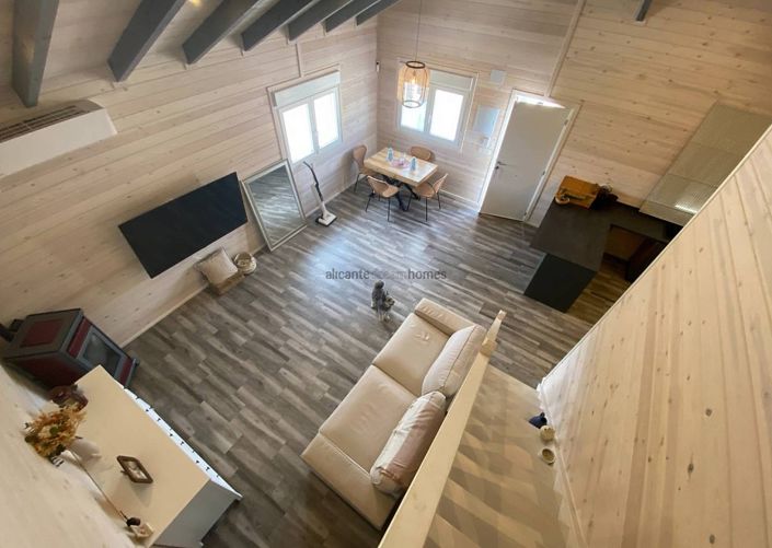 Image No.18-3 Bed Property for sale