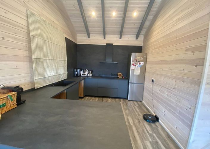 Image No.19-3 Bed Property for sale