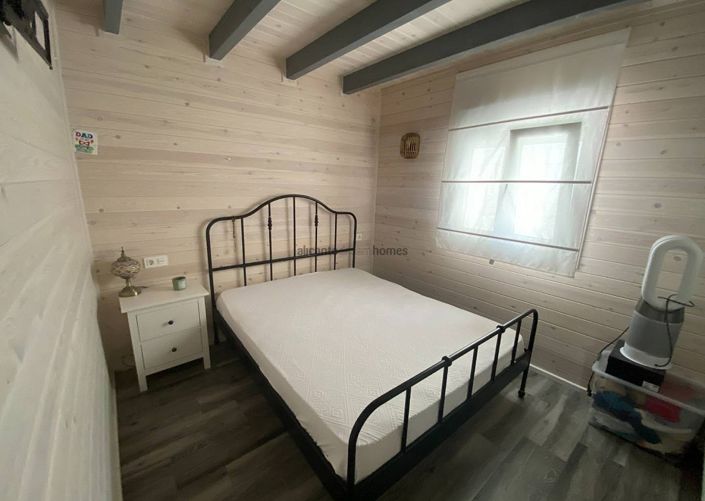 Image No.26-3 Bed Property for sale