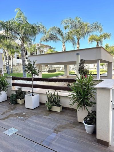 Image No.20-2 Bed Bungalow for sale