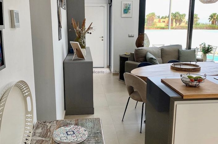 Image No.14-3 Bed Villa for sale