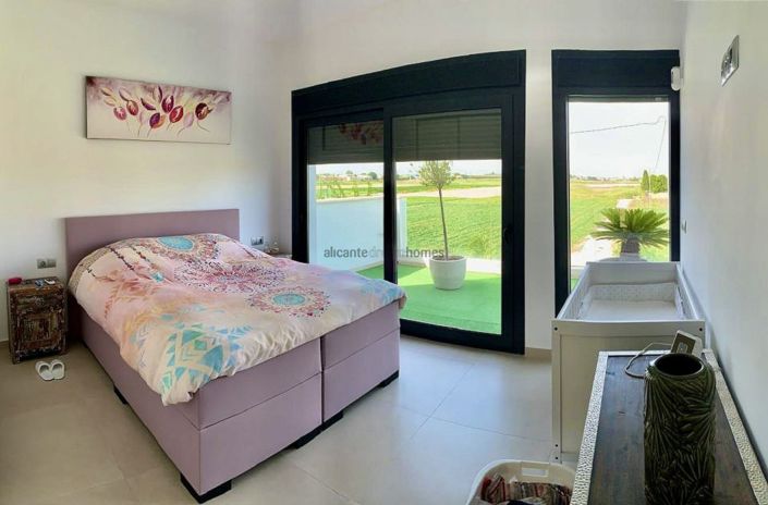 Image No.37-3 Bed Villa for sale