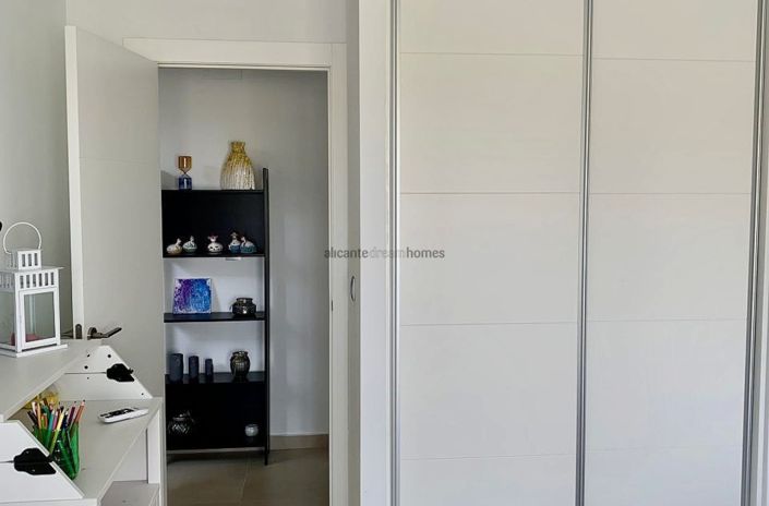 Image No.42-3 Bed Villa for sale