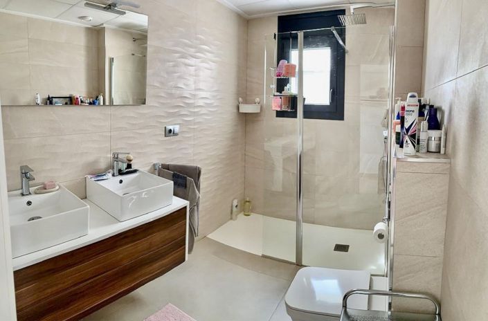 Image No.46-3 Bed Villa for sale