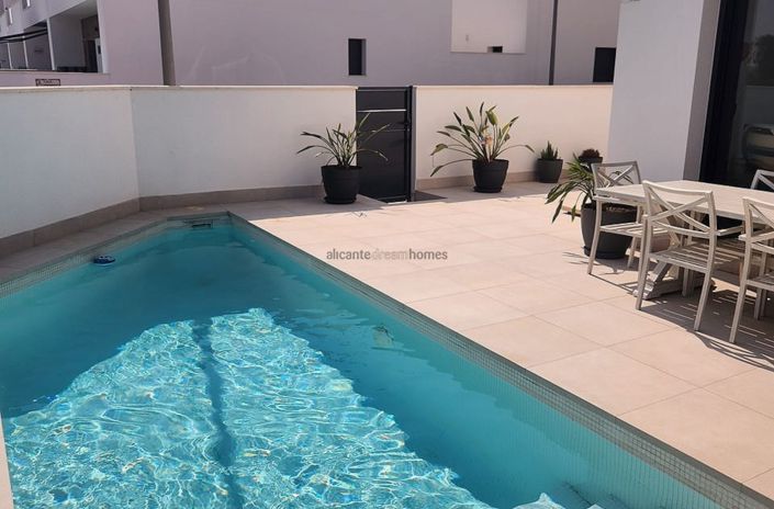 Image No.5-3 Bed Villa for sale