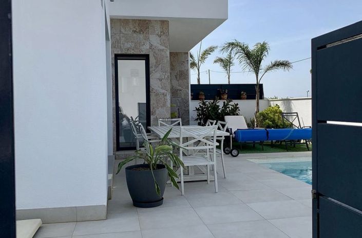 Image No.6-3 Bed Villa for sale