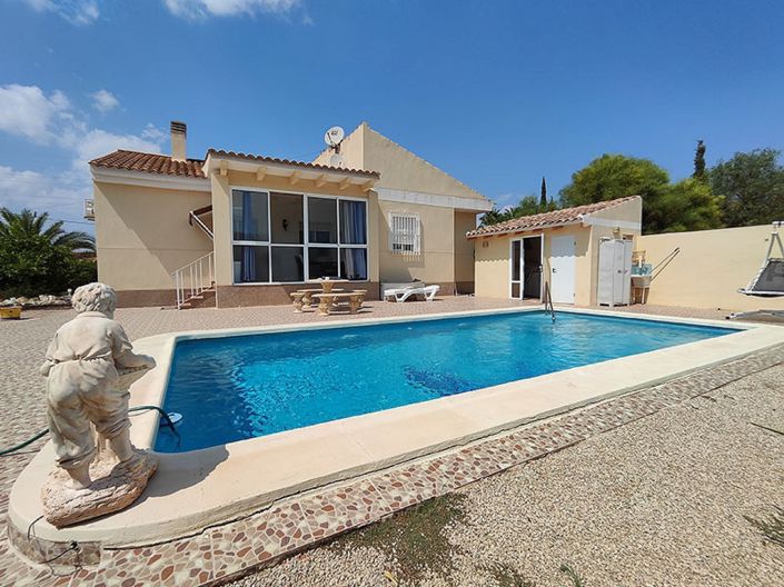 Image No.1-3 Bed Villa for sale