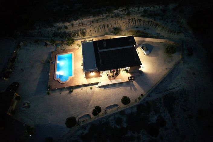 Image No.18-4 Bed Villa for sale