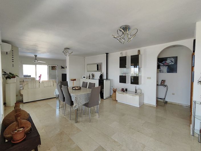 Image No.25-4 Bed Villa for sale