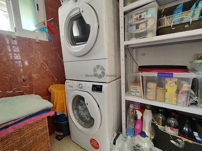 Image No.30-4 Bed Villa for sale