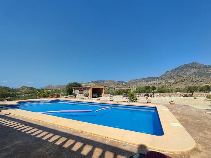 Image No.5-4 Bed Villa for sale