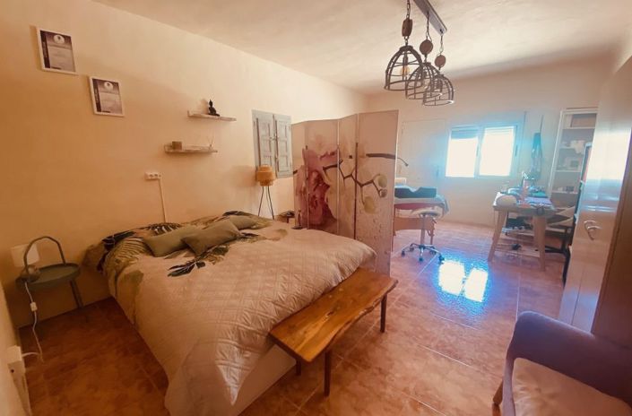 Image No.37-4 Bed Villa for sale