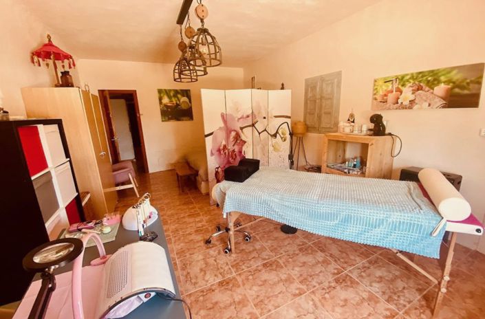 Image No.40-4 Bed Villa for sale