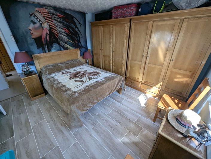 Image No.10-3 Bed Country House for sale