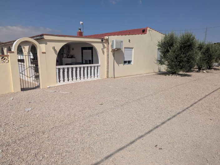 Image No.2-Casa de campo con 3 dormitorios en venta