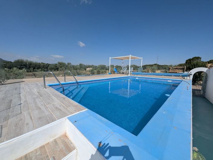 Image No.24-3 Bed Country House for sale