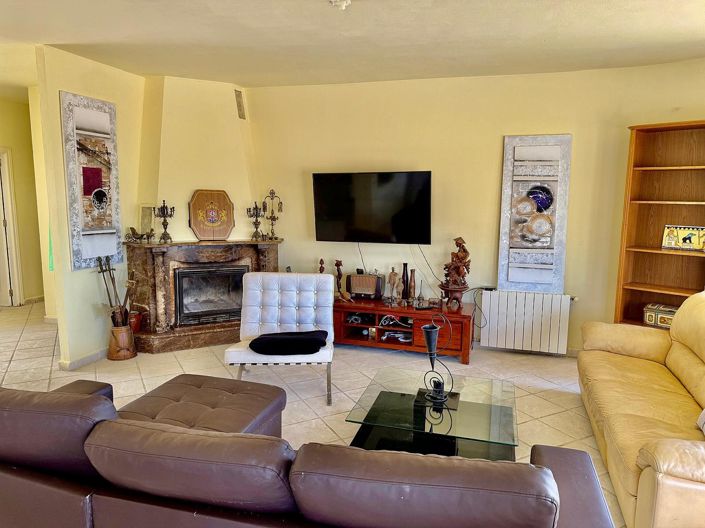 Image No.17-3 Bed Villa for sale