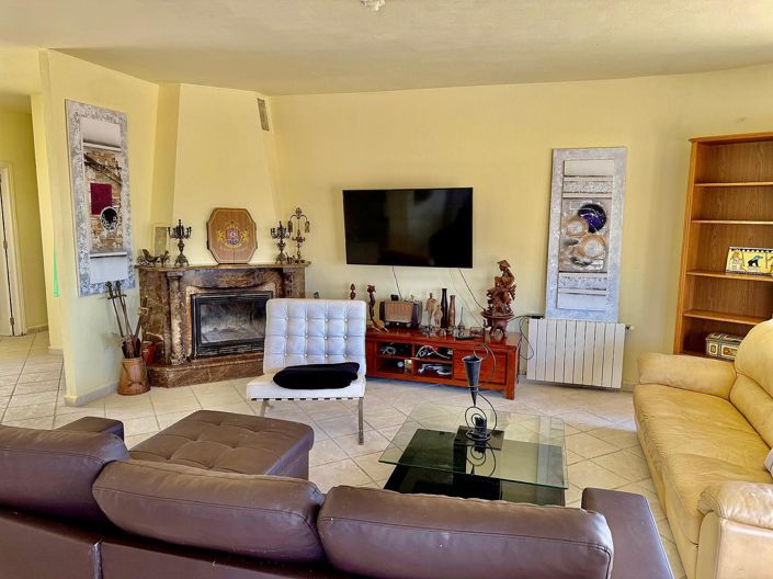 Image No.17-3 Bed Villa for sale