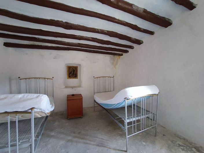 Image No.19-6 Bed Country House for sale