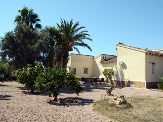 Image No.8-6 Bed Villa for sale