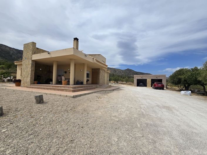 Image No.5-4 Bed Villa for sale