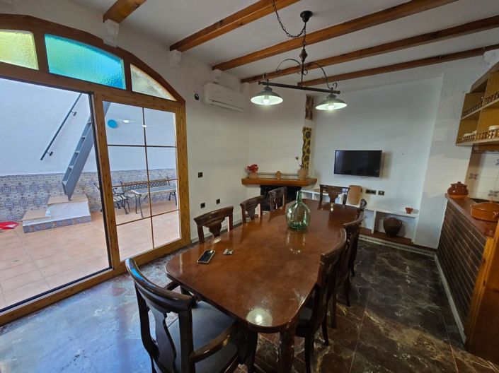 Image No.4-4 Bed Townhouse for sale