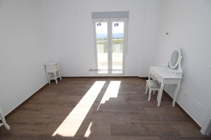 Image No.21-Villa de 4 chambres à vendre à Pinoso