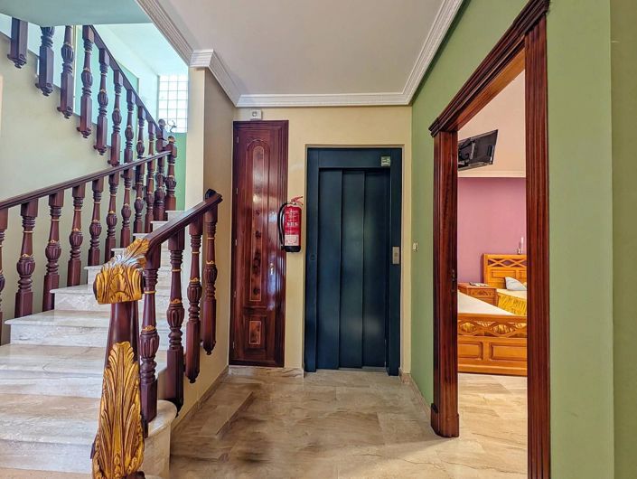 Image No.15-8 Bed Country House for sale