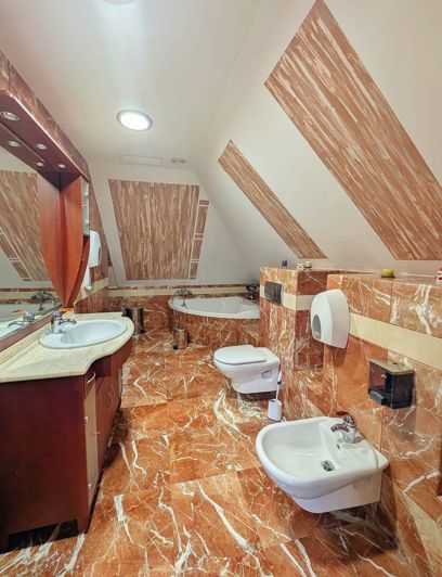 Image No.21-8 Bed Country House for sale