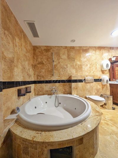 Image No.28-8 Bed Country House for sale