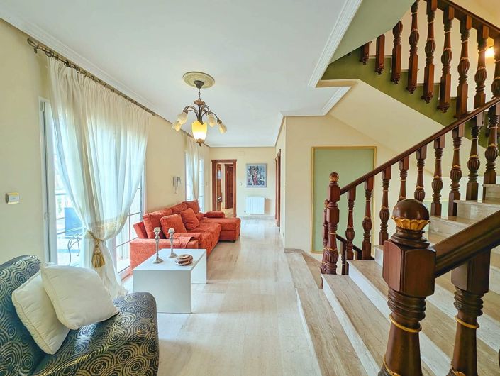 Image No.40-8 Bed Country House for sale