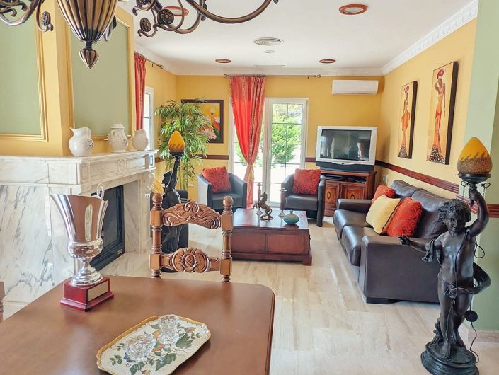 Image No.57-8 Bed Country House for sale