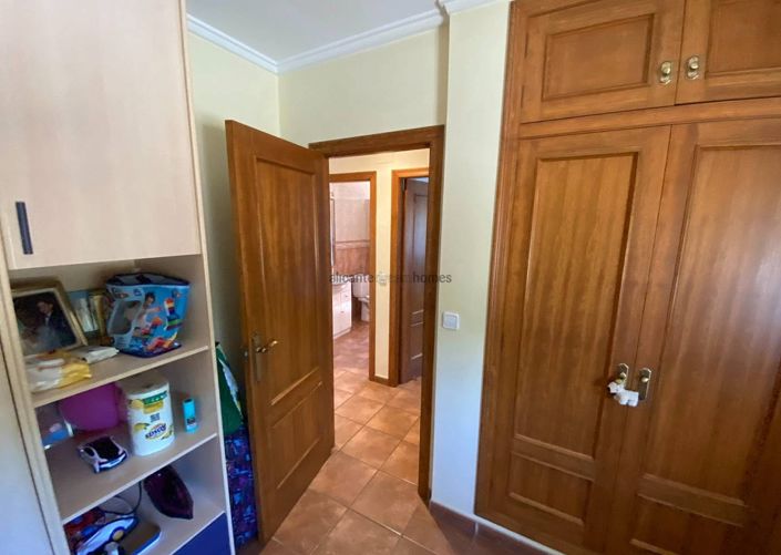 Image No.44-3 Bed Villa for sale