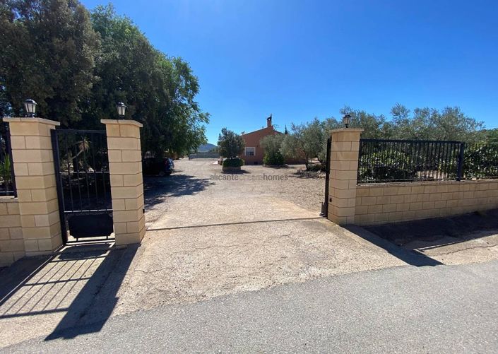 Image No.5-3 Bed Villa for sale