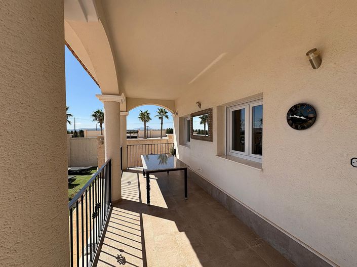 Image No.4-4 Bed Villa for sale