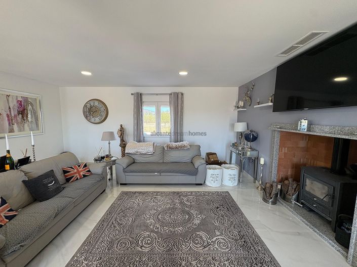 Image No.8-Villa de 4 chambres à vendre à Pinoso